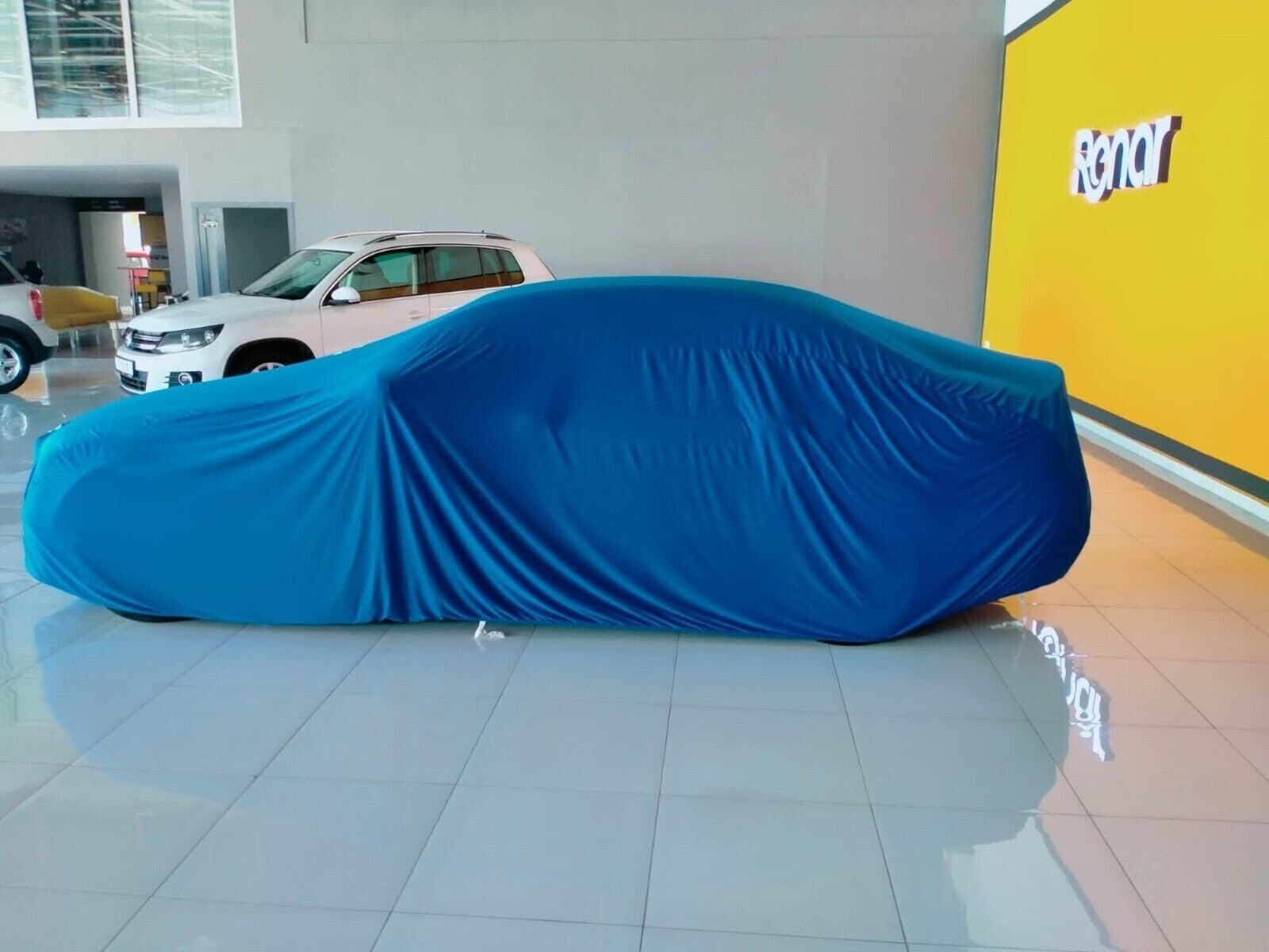 Blue Car Cover For Bmw M3 Class Dust Proof Windproof  Combing Indoor Car Cover