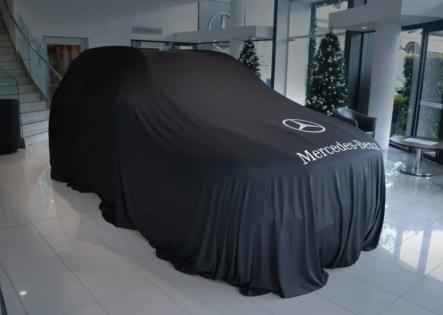 Indoor Black Mercedes Benz Premium Showroom Reveal Car Cover Reveals 700x450 cm